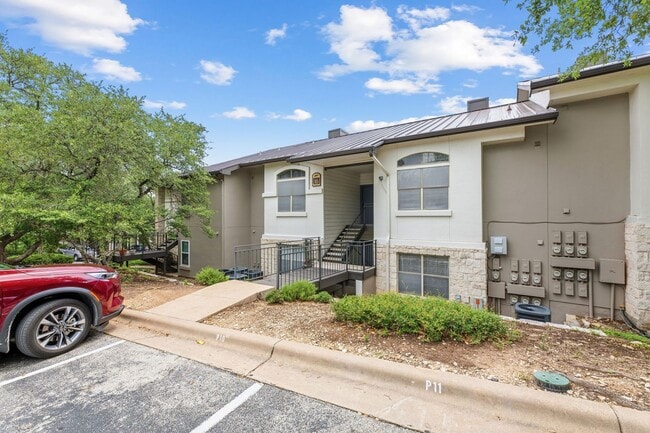 Photo - Amazing 1 bedroom, 1 bathroom Condo in Montevista! Unit 1605
