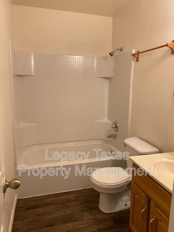 Photo - 1106 Williams Ave Unit E