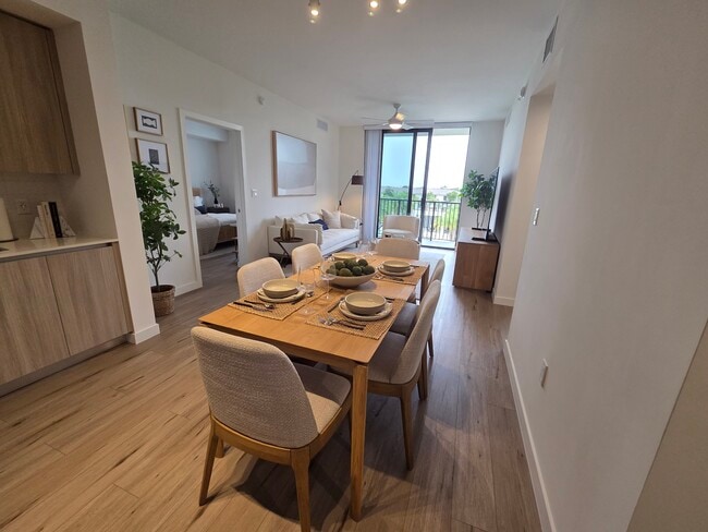 Building Photo - 7554 W 4th Ct Unit B2