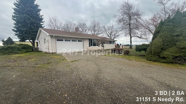 Building Photo - Country Living in Canby - 3 BD | 2 BA Home