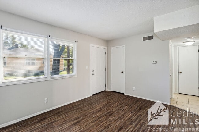 Photo - 1119 S Fern St Unit 1