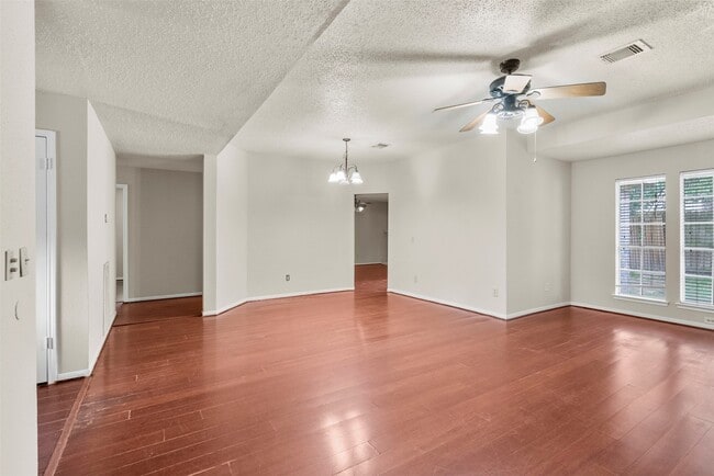 Photo - 9230 Wandsworth Dr