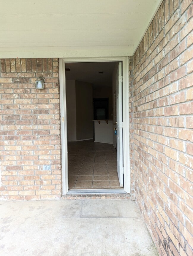210 Dale Earnhardt Dr Unit B