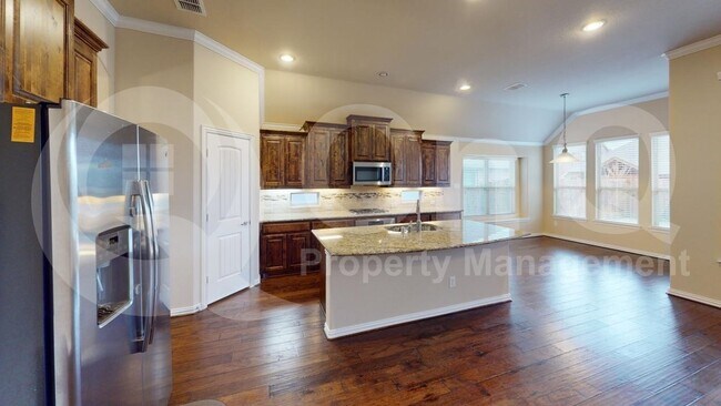 Photo - 4204 Overton Dr