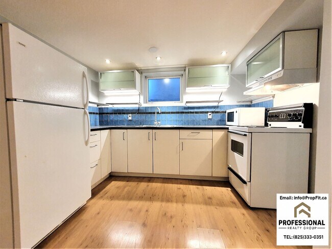 Photo - 10455 159 St NW