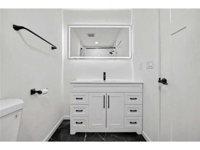 Photo - 110920 Oak Knoll Terrace S