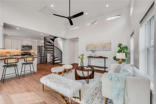 Photo - 127 E Foothill Blvd Unidad B