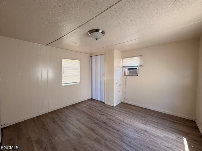Photo - 8205 Suncoast Dr