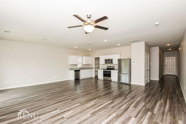 1309 Escondido Dr