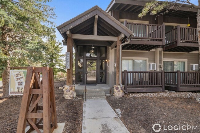 Building Photo - Cozy Condo in Park City!