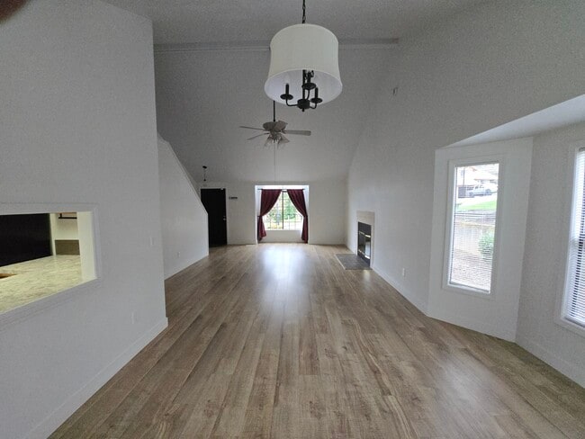 Photo - 1707 SW Hartley Ave