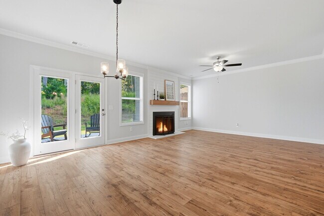5115 Hillington Wy