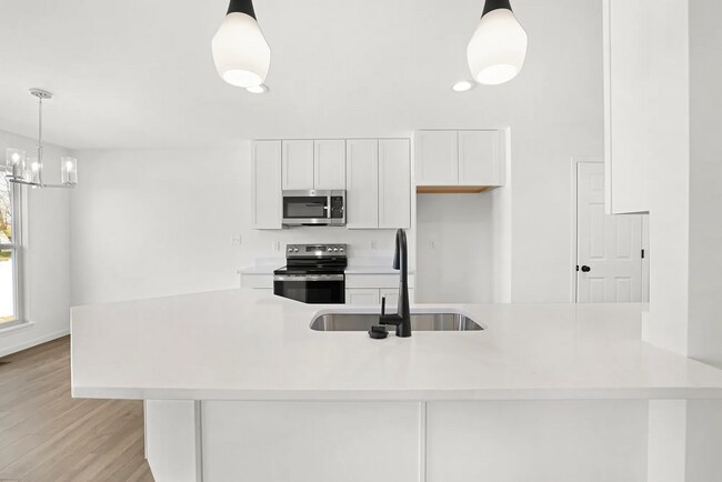 Photo - 43 Fairmount Grv Dr