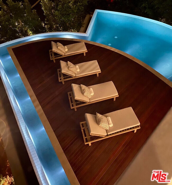 Photo - 1200 Angelo Dr