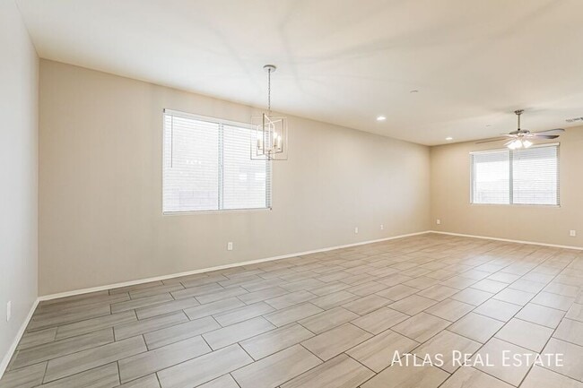 Building Photo - 13046 N Murray Dr Rental