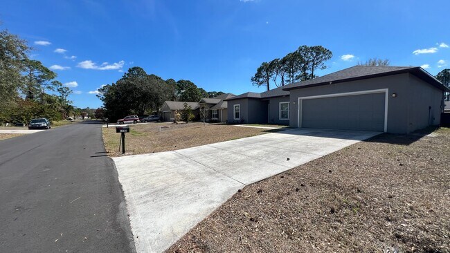 Photo - Incredible 3 Bedroom, 2 Bathroom Home in Palm Bay!!