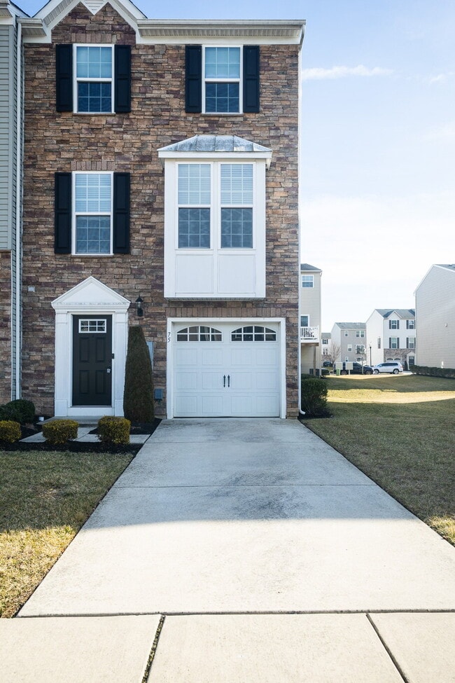 Photo - Exceptional 3-bedroom, 2.5-bathroom townhouse in the sought after community of The Villages at Cr...