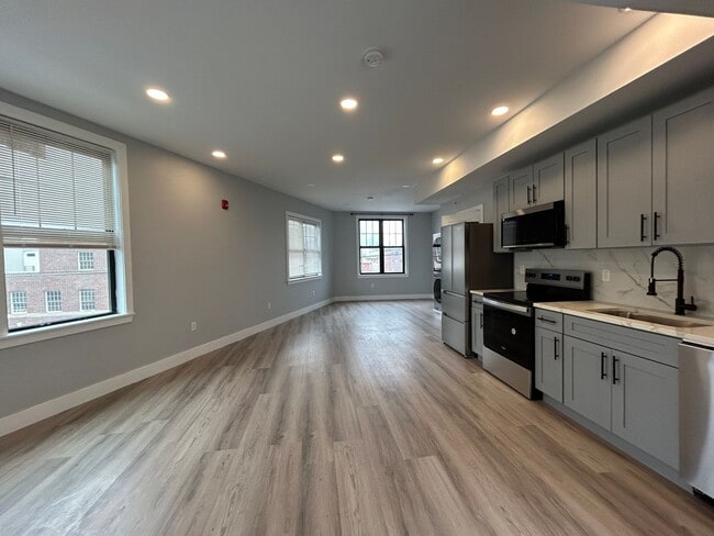 Photo - 2104 Reed St Unit 3F