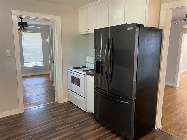Photo - 403 Marshall St