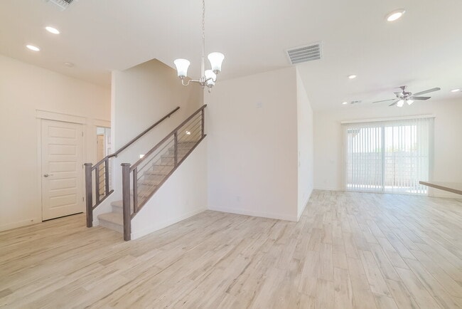 Photo - 16028 N 74th Ln
