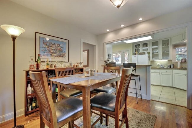 Photo - 4108 Sinclair Ave