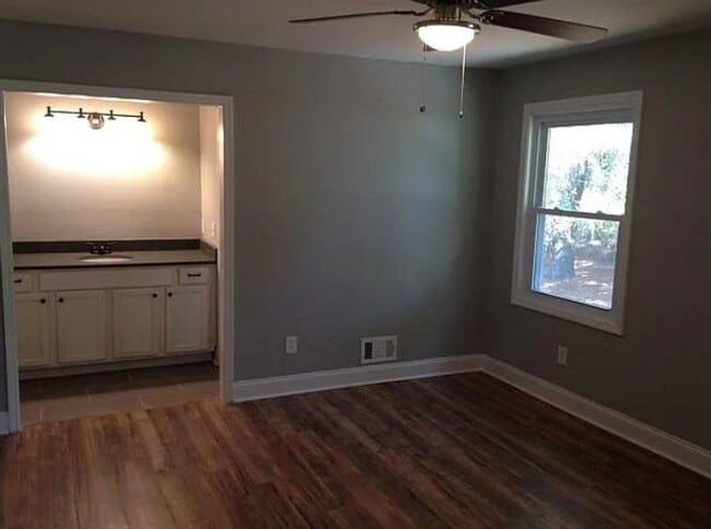 Photo - Newly Renovated!