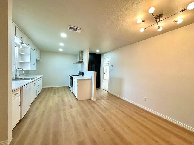 Photo - 101 15th St