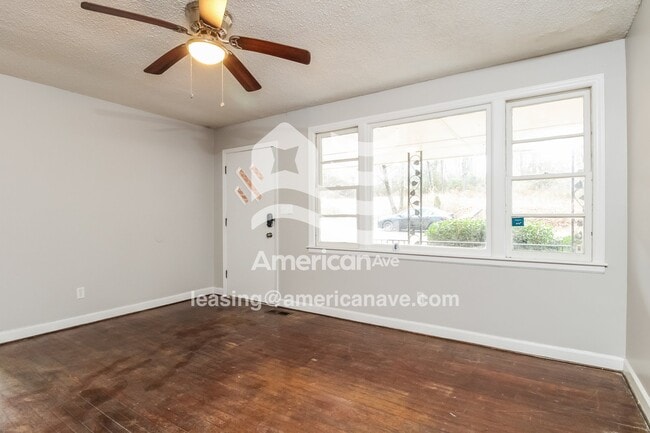 Photo - 2342 Center St