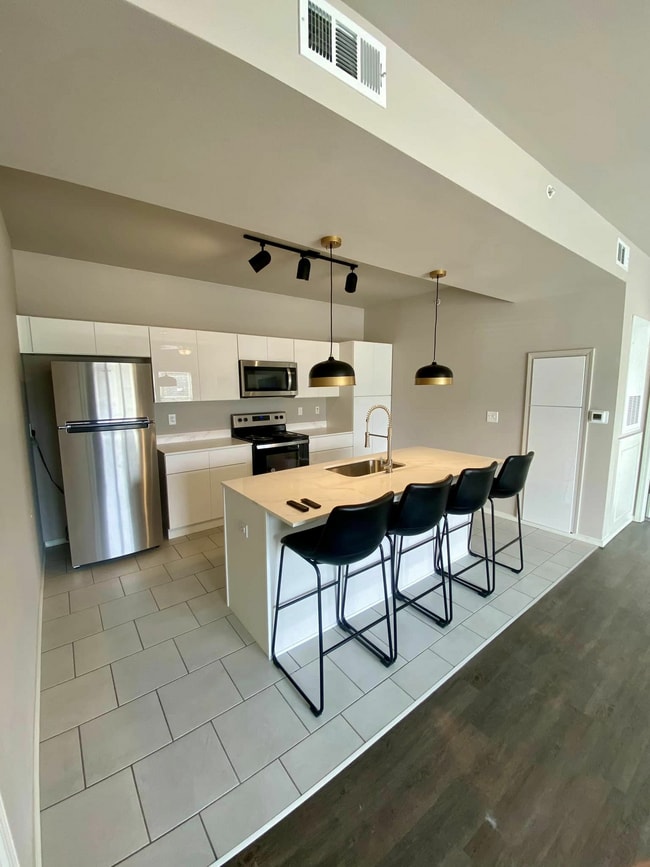 Crown at Seven Oaks Apartment Homes