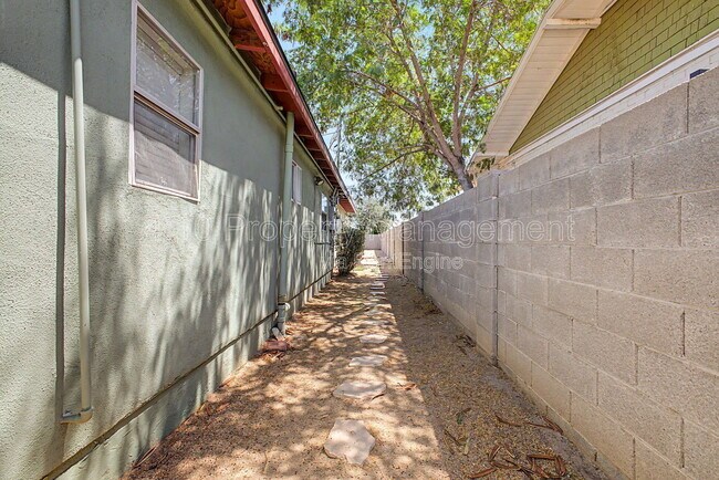 Photo - 1117 N 13th St Unit 2