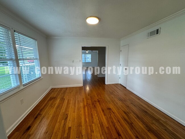 Photo - 718 S Donaghey Ave