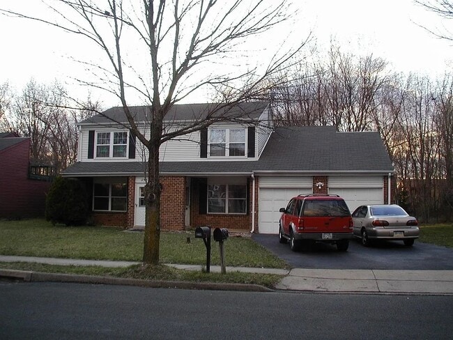 Front of House - 4556 Winding Brook Dr Unit 4556 Winding Brook Dr