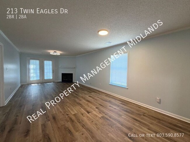 Photo - 213 Twin Eagles Dr