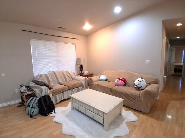 Photo - 1525 N 550 W