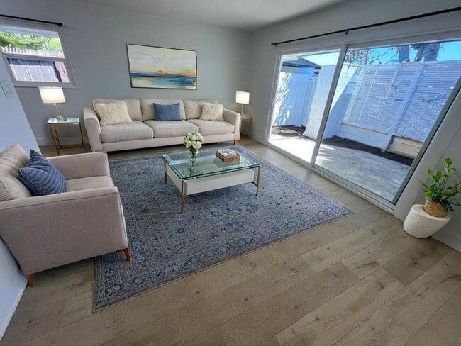 Building Photo - Ball Road Anaheim Unit 1530 W Ball Rd #C