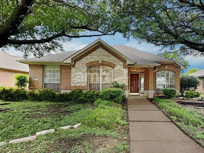 Photo - 4504 Highlands Dr House