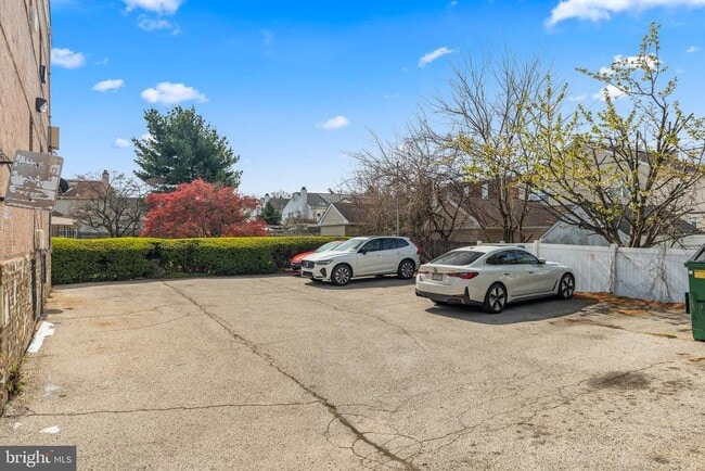 Photo - 1714 Rhawn St Unit APT 2A