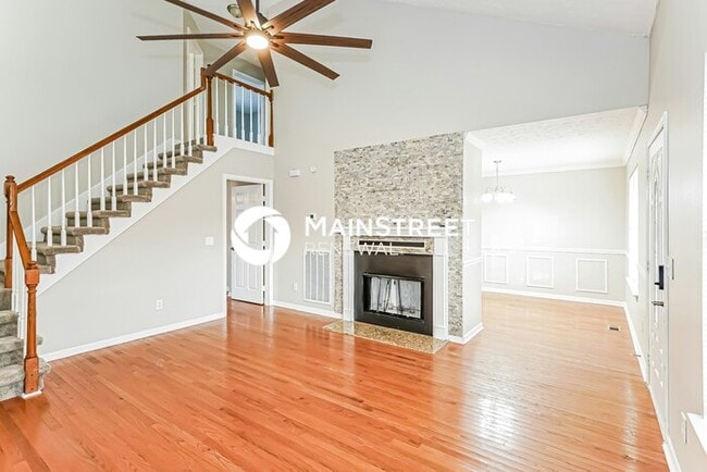Photo - 3 Bedroom Pet-Friendly Home in OLD HICKORY, TN with Main Street Renewal