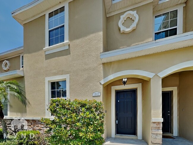 Building Photo - 1942 Greenwood Valley Dr Rental