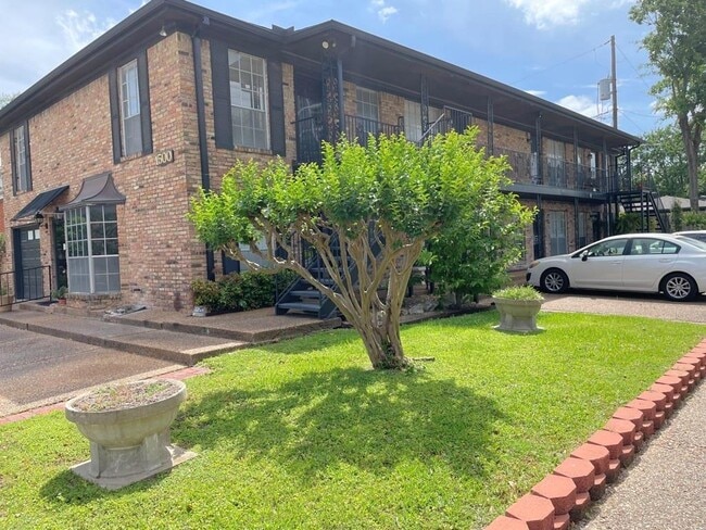 Photo - 1500 Woodhead St Apartment Unit 4