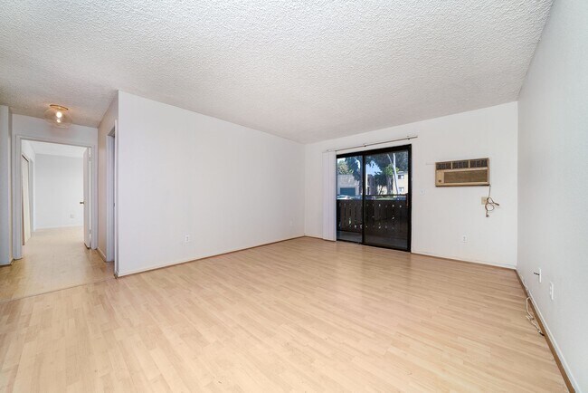 10202 Black Mountain Rd Unidad 1