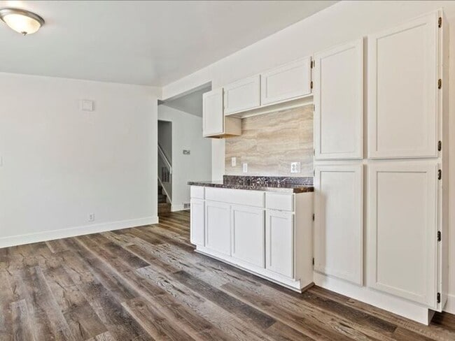 Murray beautiful 4 bed 2.5 bath family home