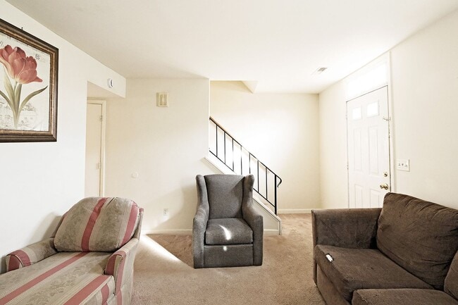 Photo - Pet-Friendly Briarwood Duplex - Easy Access to NGIC/DIA/NGA, CHO Airport, & Hollymead Town Center