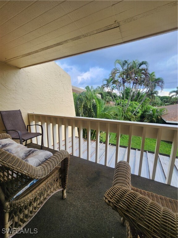 Photo - 925 Palm View Dr