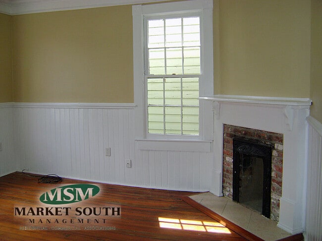 Photo - DOWNTOWN/SCAD RENOVATED APARTMENT