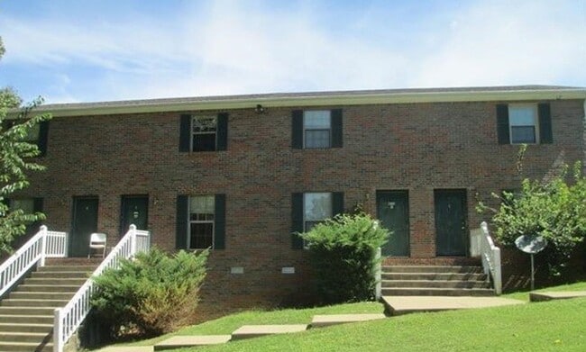 Building Photo - 450 Martha Ln Unit C