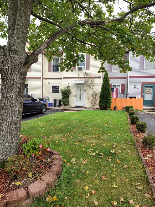 Photo - 69 Redbud Rd