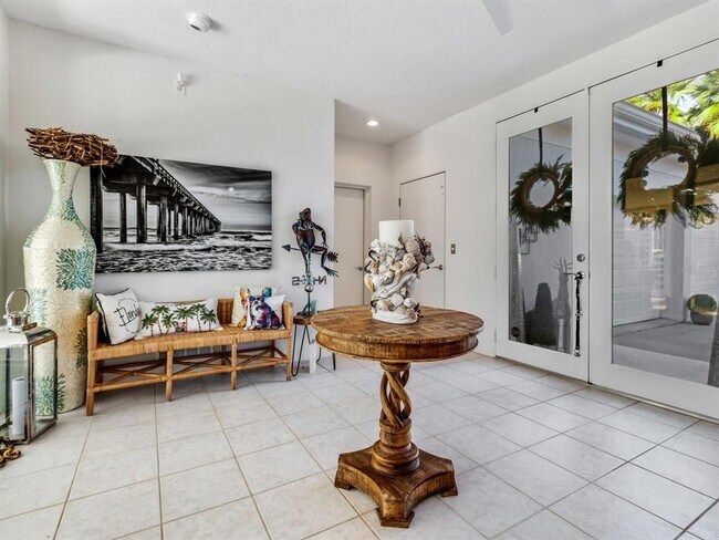 Photo - 5018 63rd Dr W