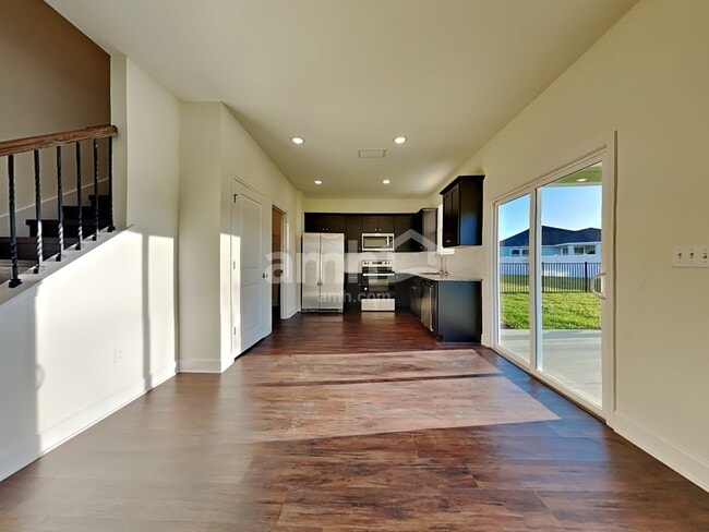 Photo - 921 Tan Tara Trl