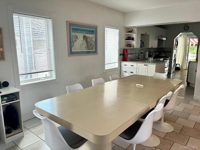 Photo - 11 Delaware Ave